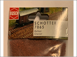Busch 7065 Gleisschotter/Ladegeut, H0-TT-N Rotbraun 230g